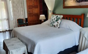Cape Primrose (Room C - King with 3/4 Beds)
