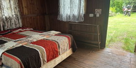 Double Bed Cabin in Garden