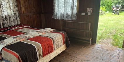 Double Bed Cabin in Garden