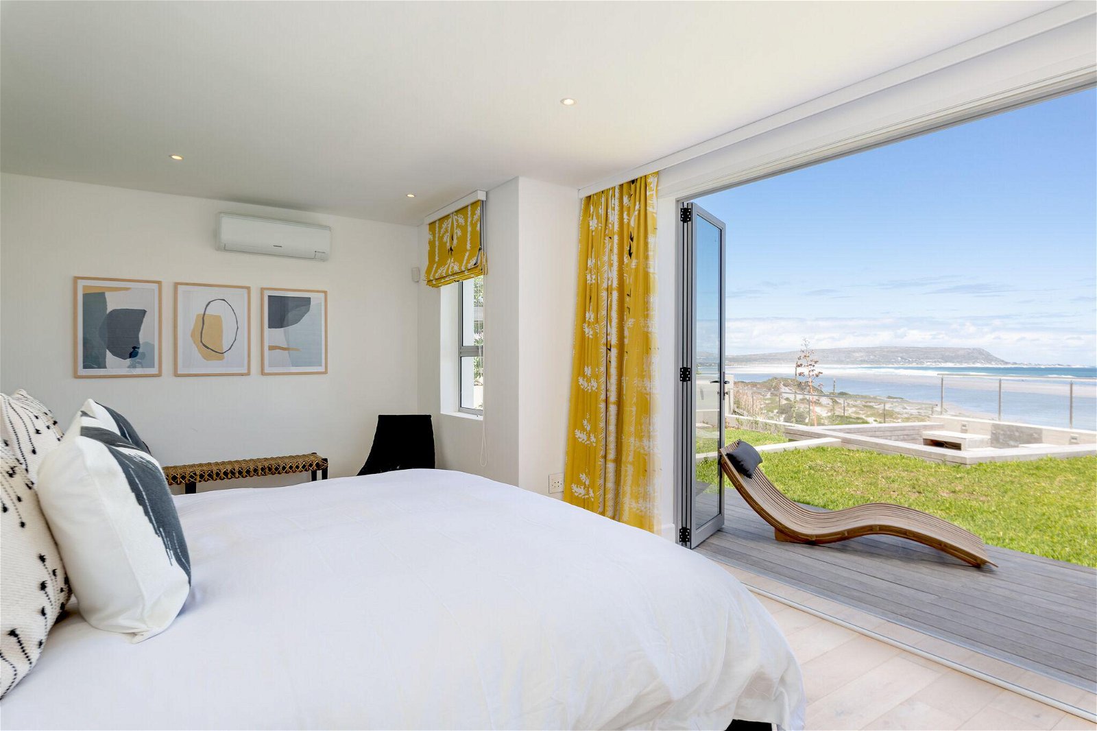 Room Dunes