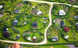 A three-day dialogue-based workshop reflecting on people’s experiences of historical and current models of intentional community 6-9 November 2025