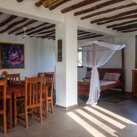 Gorgeous Beach Front Apartment