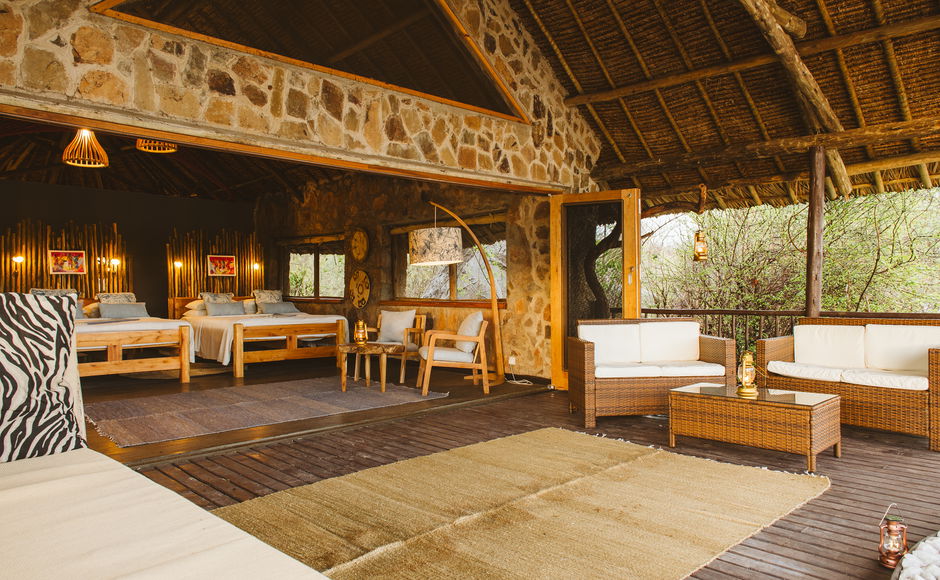 Riverside Bandas at Ruaha River Lodge