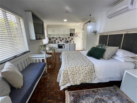 Inbloem Self-Catering Queen Room