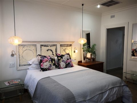 Room 3 - In Bloem Self-Catering