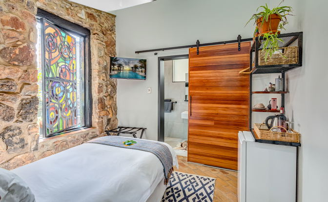 Single Petit Room
