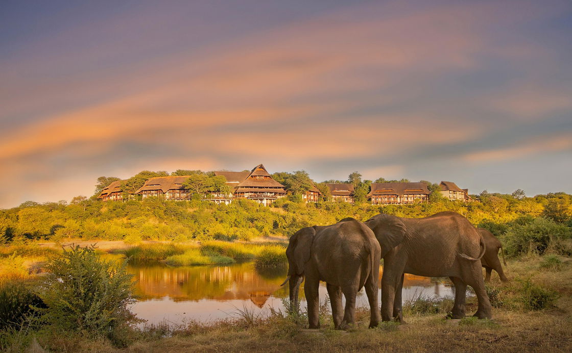Victoria Falls Safari Lodge
