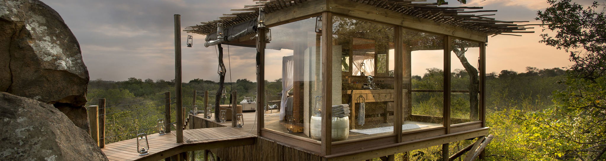 Kingston treehouse with draw bridge at Lion Sands Game Reserve