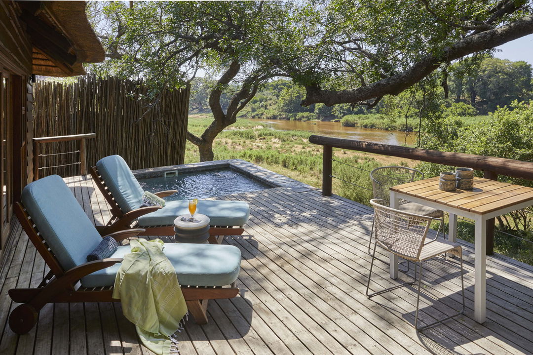 sundeck with loungers at Narina lodge room