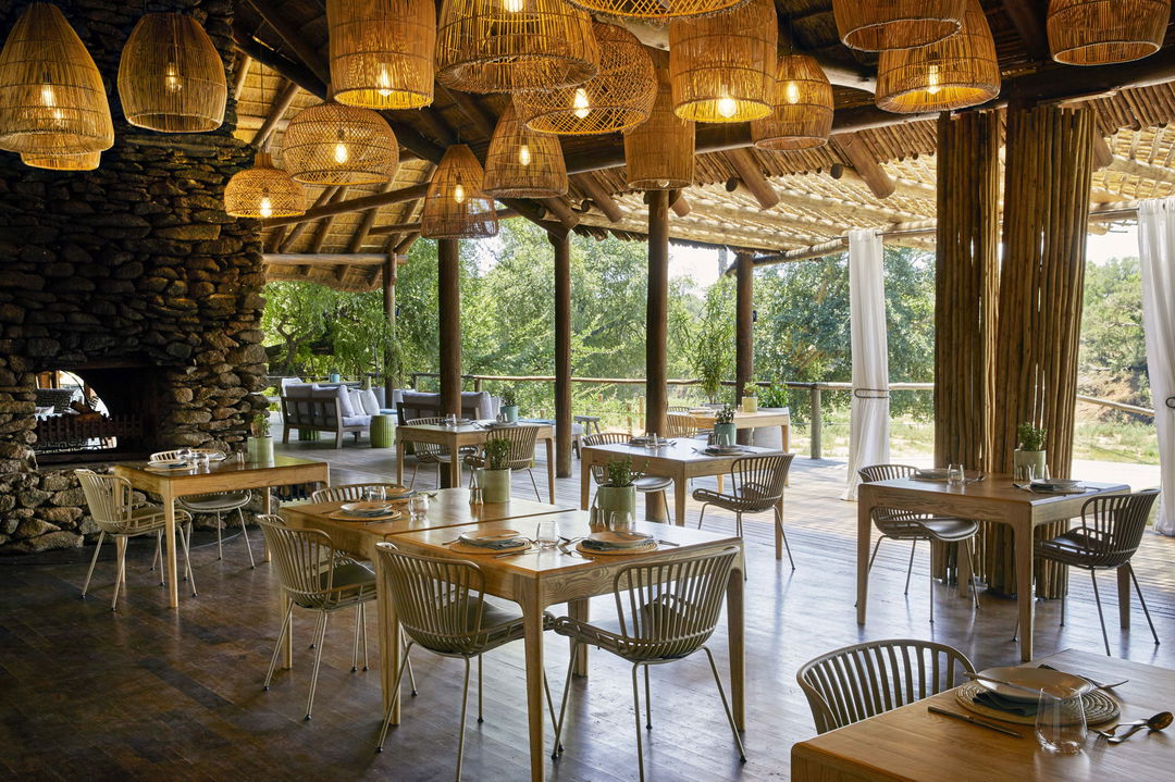 dining area of Narina lodge Lion sands