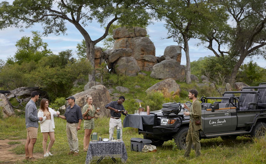 drinks at sunset with guides at Ivory lodge by Lion Sands Game Reserve
