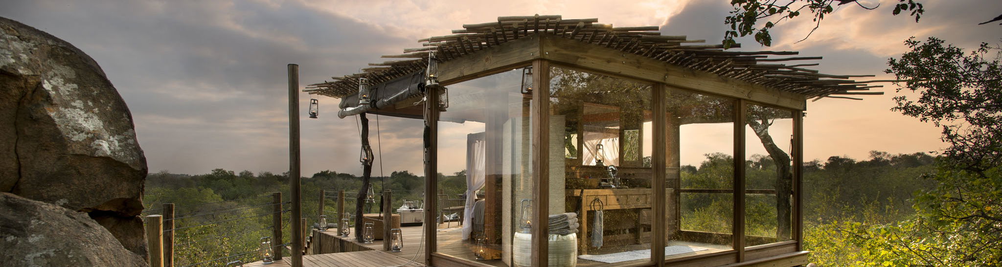 Kingston treehouse with draw bridge at Lion Sands Game Reserve