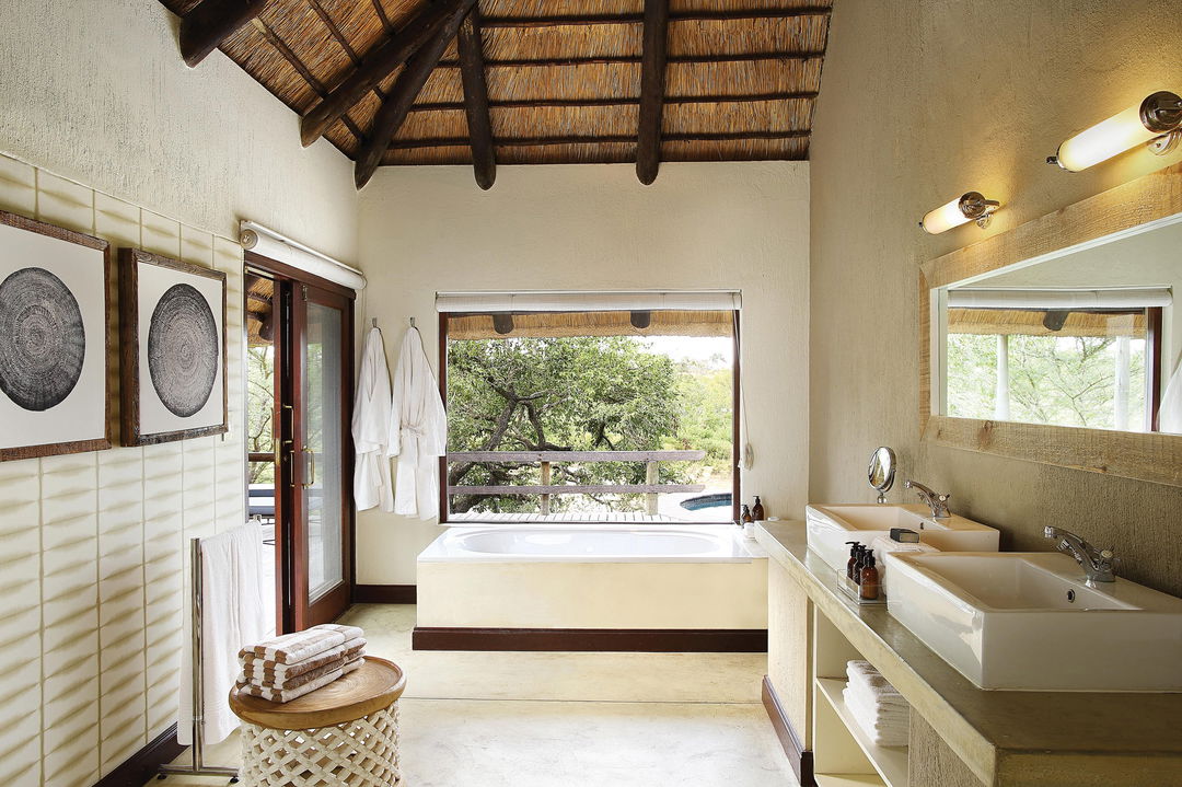 view of the bathroom interior at Founders camp Londolozi