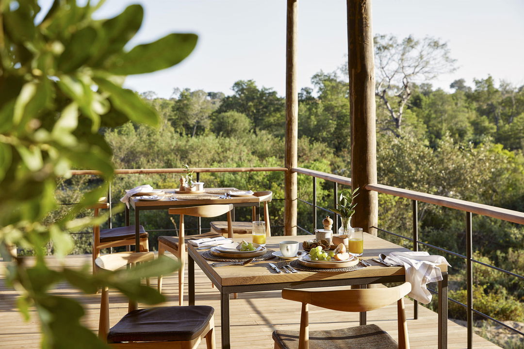 main breakfast corner on deck of Founders camp Londolozi game reserve