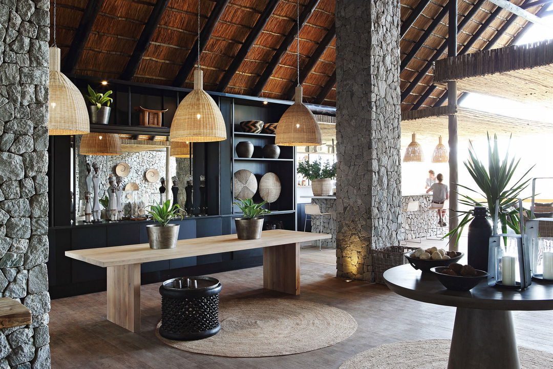 main guest lounge area of Granite suites camp Londolozi