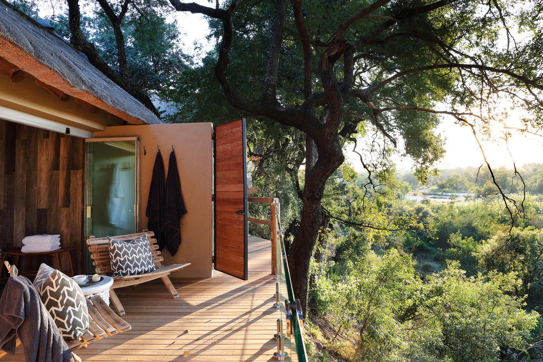 exterior view from deck of the healing house spa at Londolozi