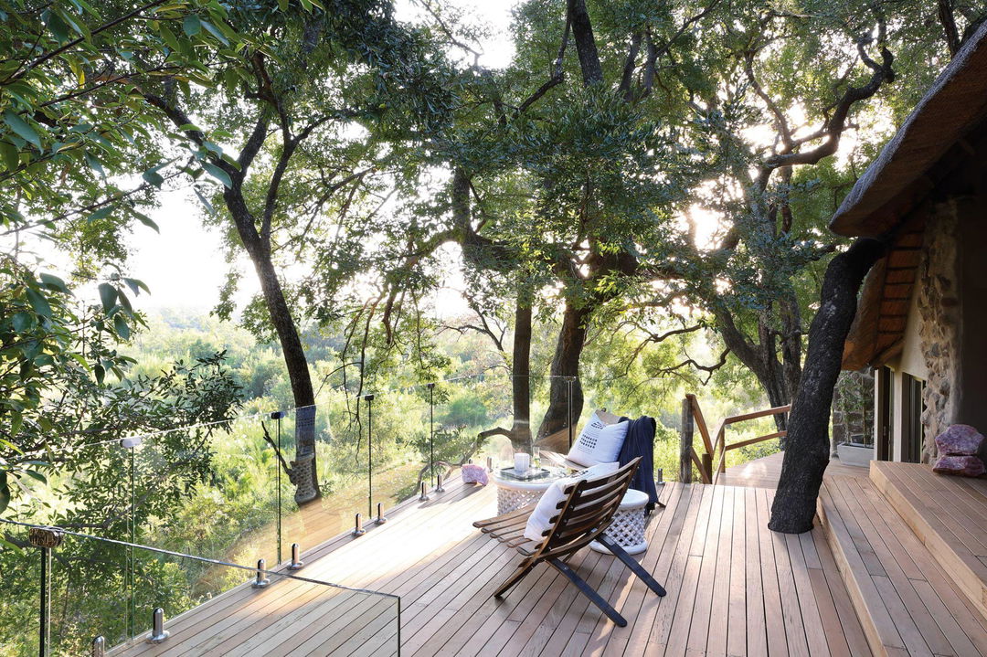 chairs on viewing deck outside healing house spa Londolozi