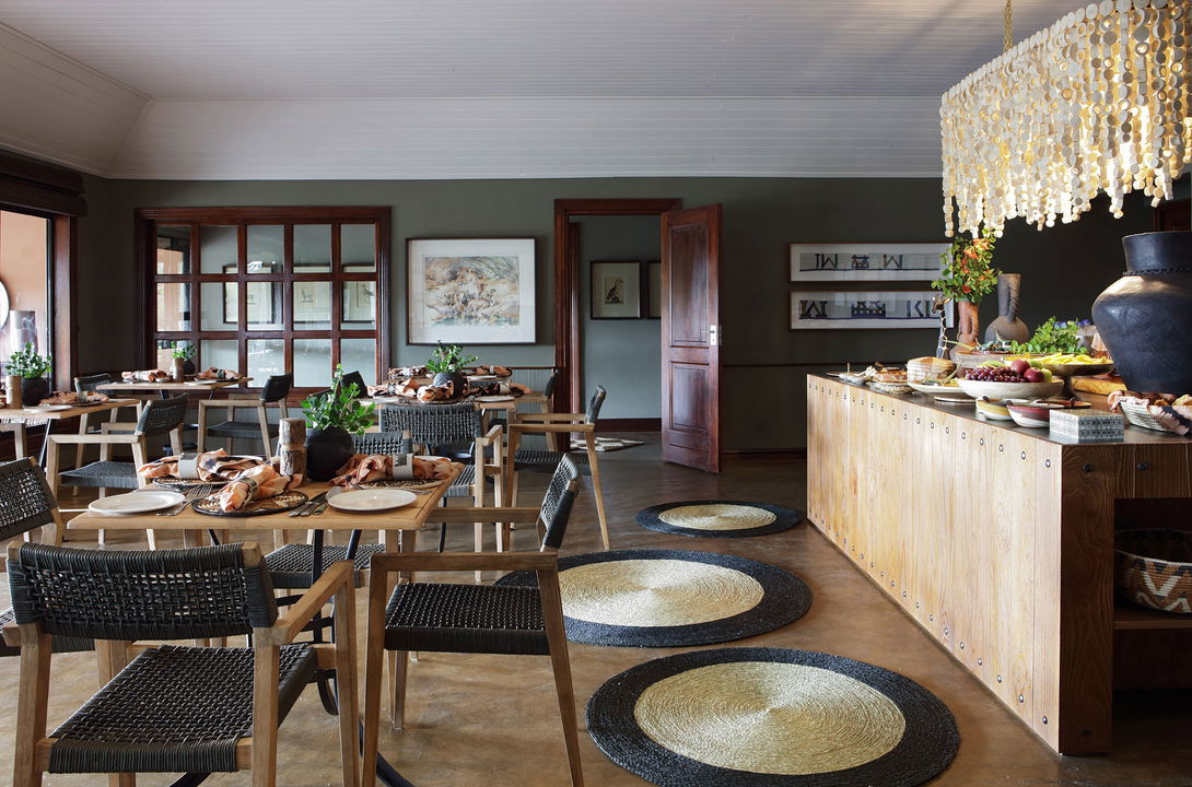 views of the dining area of Sable Camp MalaMala