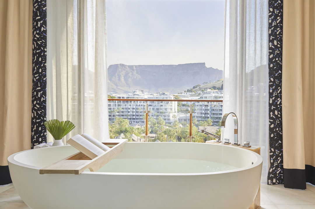 bathtub with view on table mountain at One&Only Resort Waterfront Cape Town