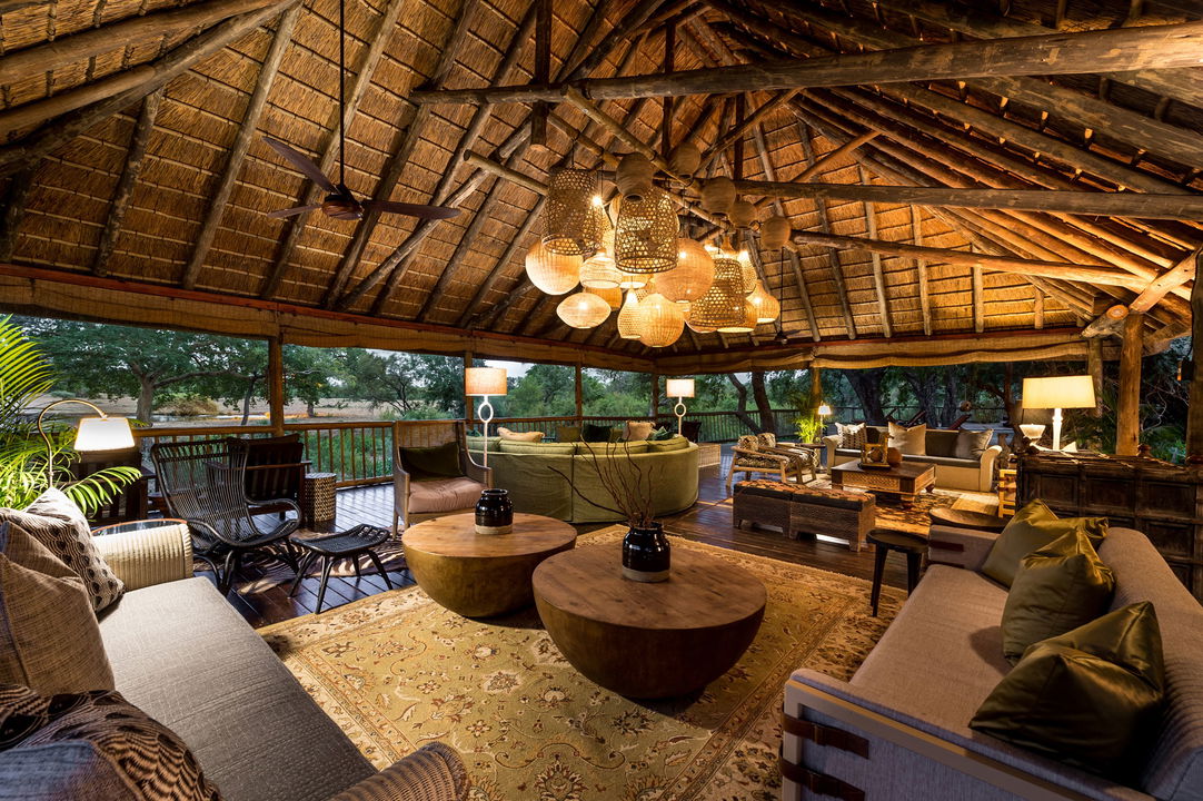 interior view of sabi sabi bush lodge main lounge