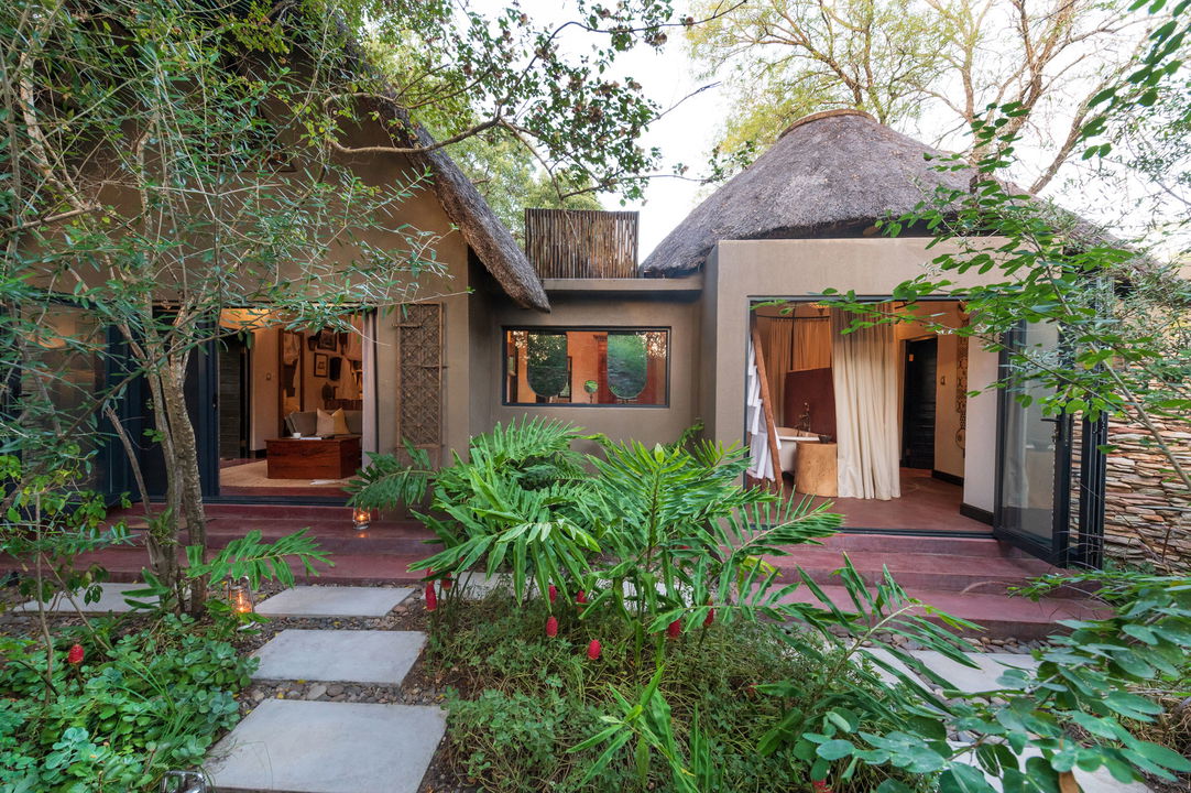 frontal exterior view of luxury suite by selati camp sabi sabi