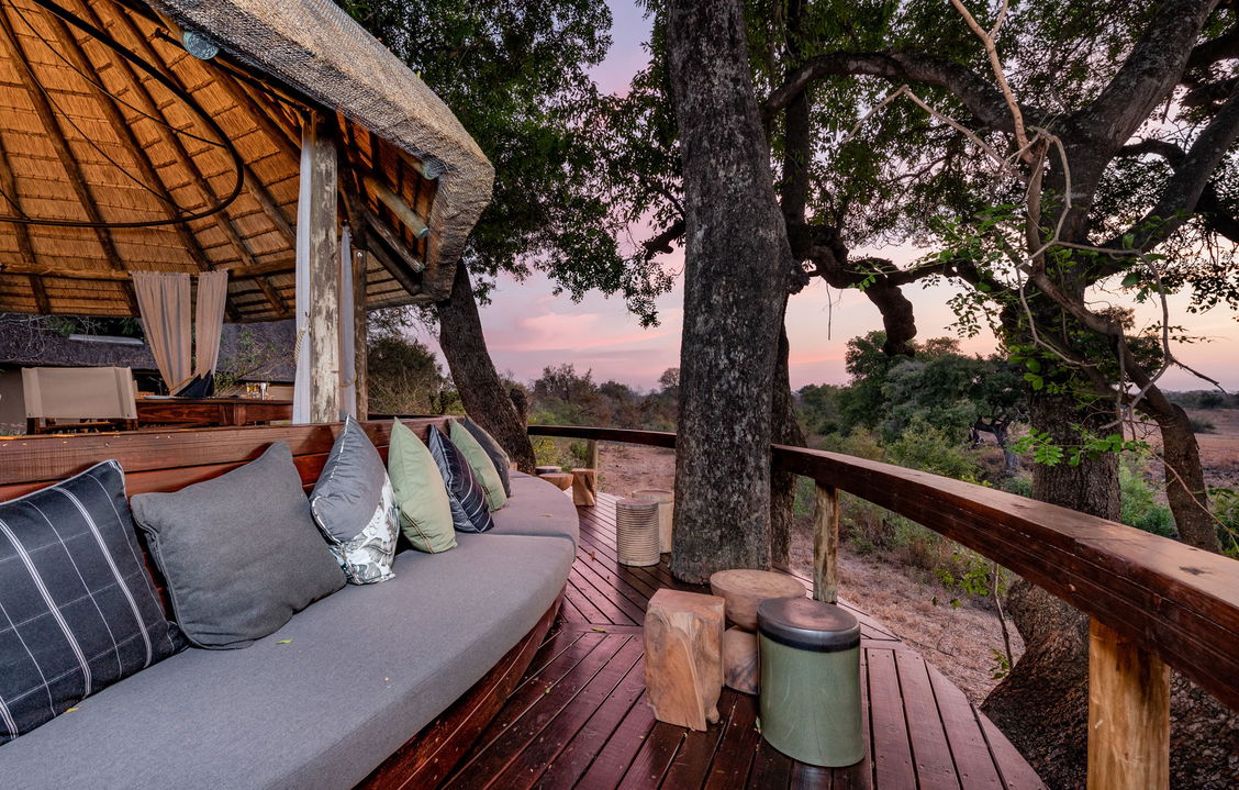 viewing deck of main lodge at sabi sabi selati camp