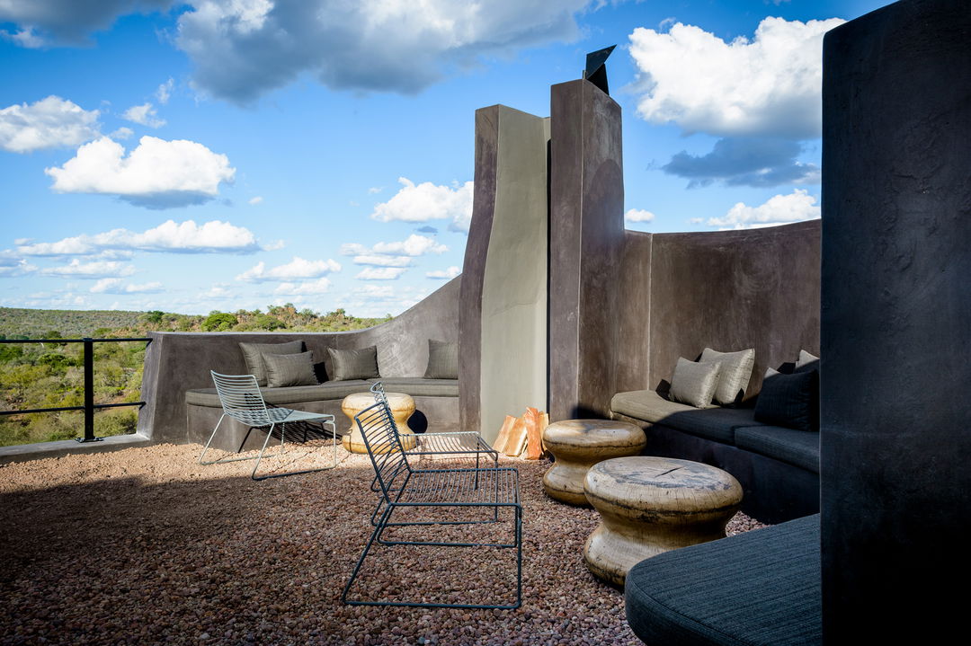 outdoor lounge area at singita lebombo lodge