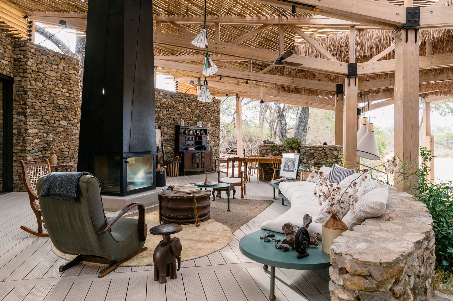 main reception area of Saseka tented camp luxury lodge at Thornybush