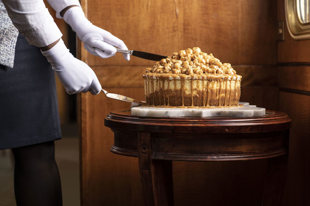 cake served to guests on the Blue Train