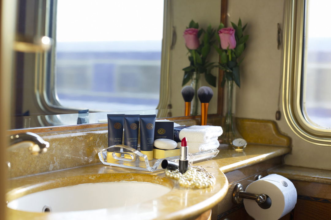 vanity setting in a suite of the Blue Train