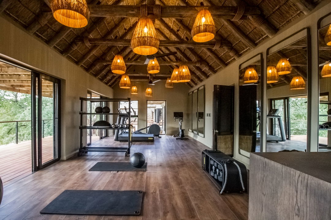 another view of the gym facilities at thornybush