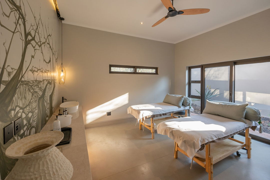 message beds in spa by Simbambili lodge Thornybush