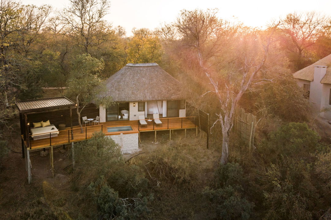 aerial view from side of Thornybush Simbambili lodge