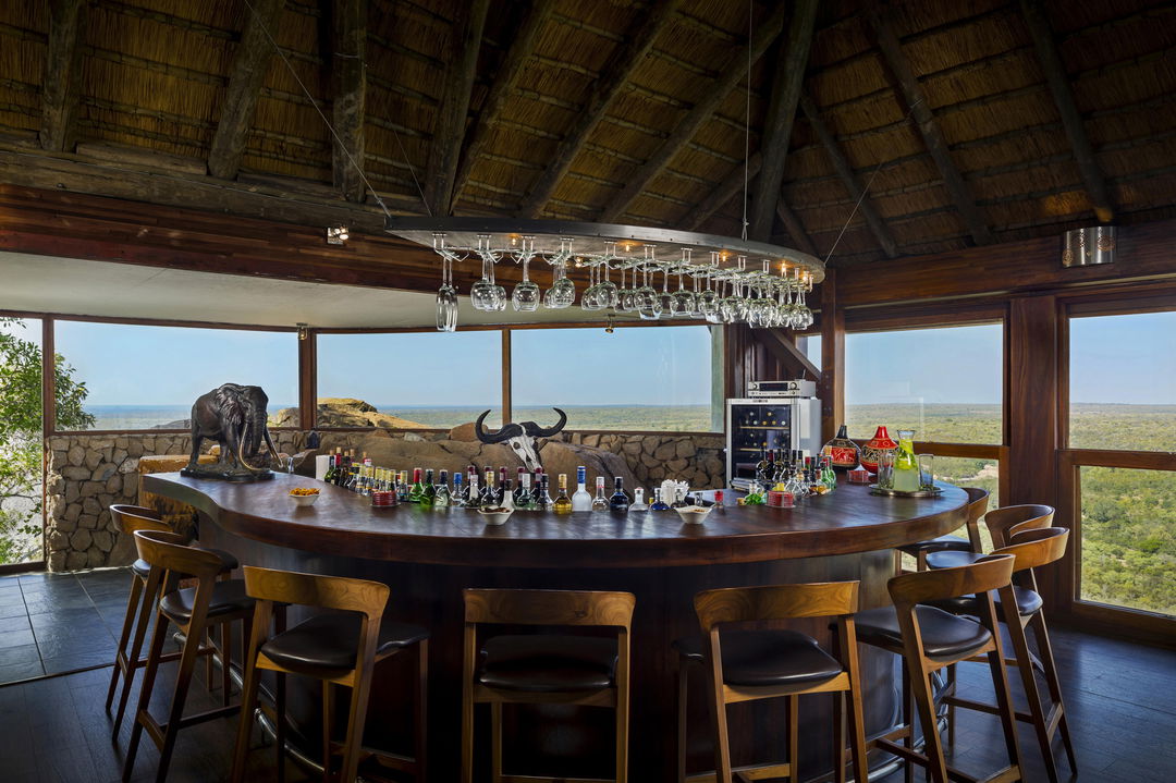 bar with a view at ulusaba cliff lodge