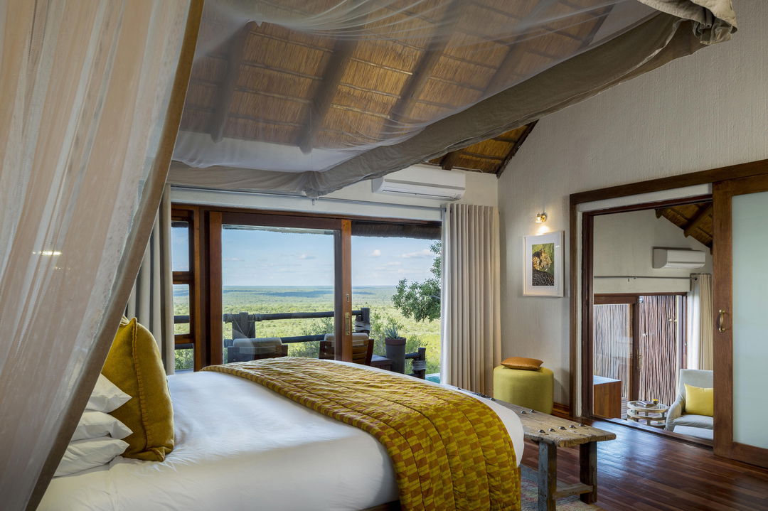 inside makwela dusk suite at ulusaba rock lodge