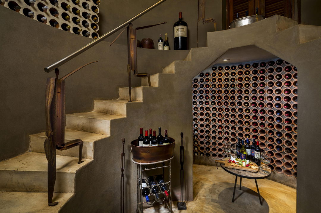 inside view with staircase at ulusaba safari lodge