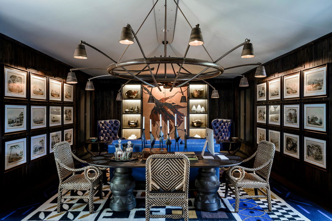 Work Station at reception of Xigera luxury lodge Botswana