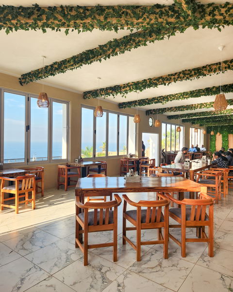 305 Restaurant