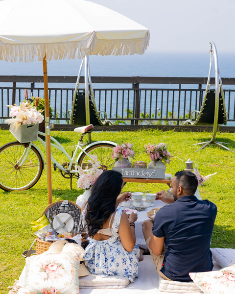 Picnic on the Lawn