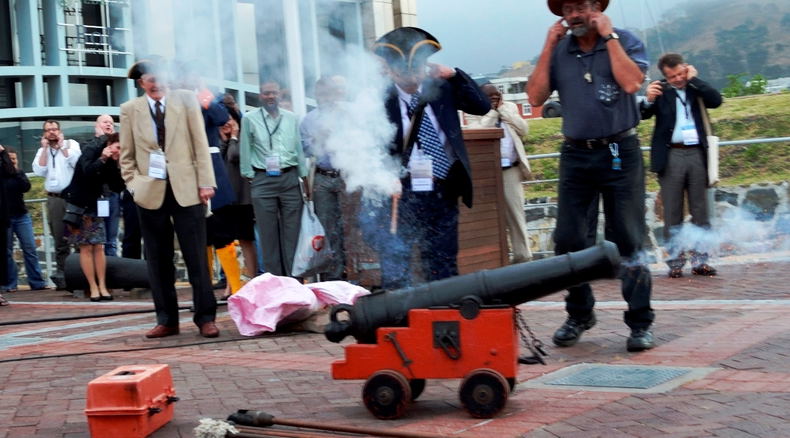 Cannon Firing, Muzzle Loading Cannon, Chavonnes Battery Museum, V&A Waterfront Cannon Firing, Muzzle Loading Cannon, Chavonnes Battery Museum, V&A Waterfront