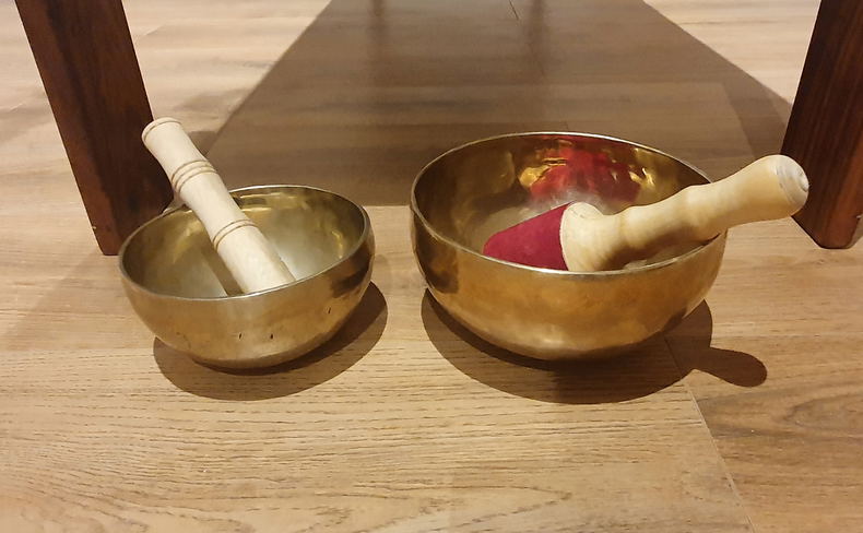 monochord sound healing destress therapy yoga studio De Kloof heritage hotel Swellendam western cape south africa monochord sound healing destress therapy yoga studio De Kloof heritage hotel Swellendam western cape south africa