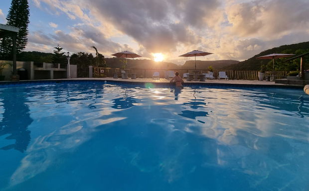 Sunset at the pool 