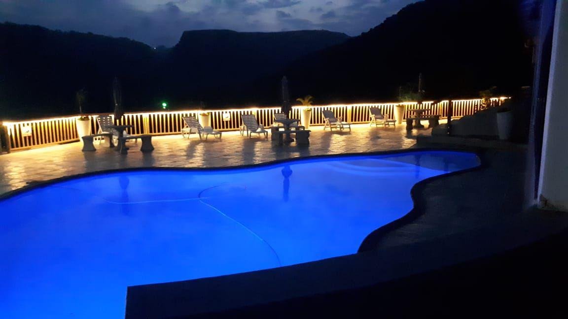 Romantic evenings at the pool 