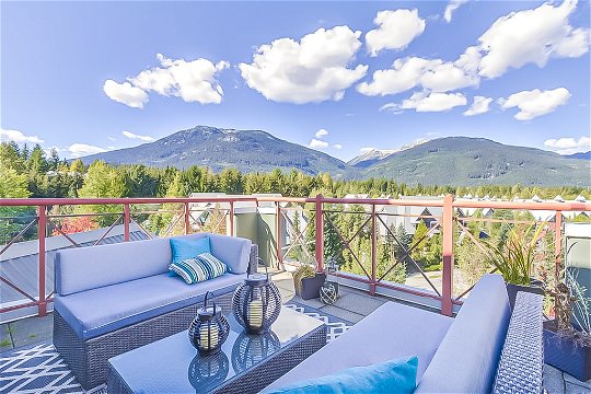 Alpenglow Lodge Whistler Vacation Rental, Britisch Columbia Canada. By Elevate Vacations