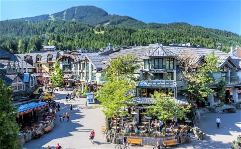 Whistler Vacation Rentals & Condos, British Columbia. Elevate Vacations 