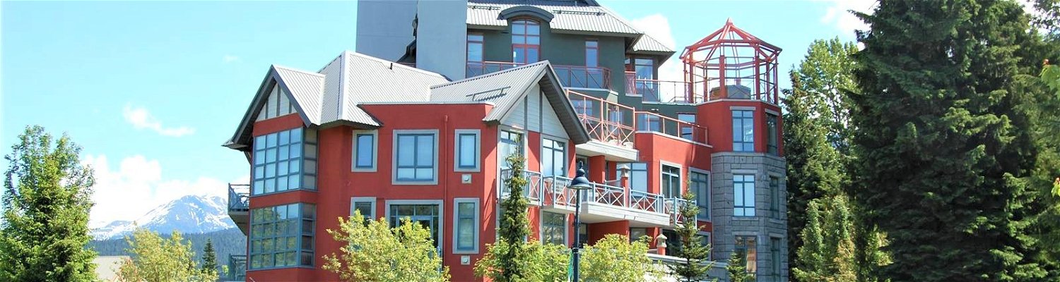 Aplenglow Lodge, Whistler Vacation Rentals, Whistler Accommodations