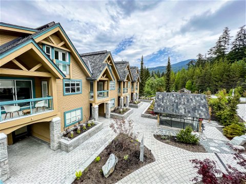 Snowbird Townhome Vacation Rentals, Whistler, British Columbi, Canada. By Elevate Vacations
