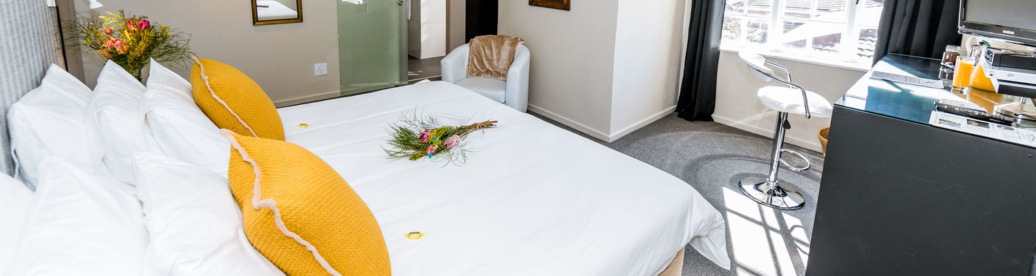 molo lolo, le petit chateau, hotel durbanville, durbanville, cape town, le petit chateau durbanville, hotel cape town