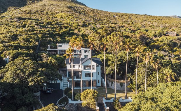 5 bedroom house to rent in Noordhoek, Cape Town