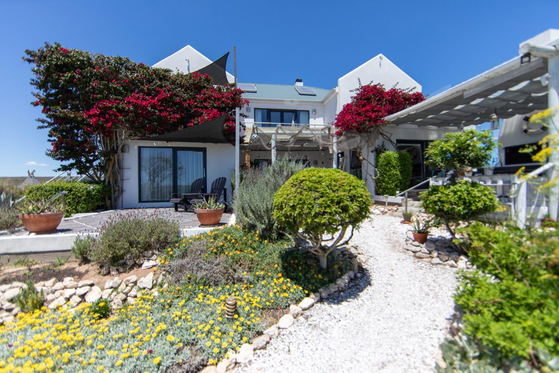 Farr Out Guesthouse Paternoster